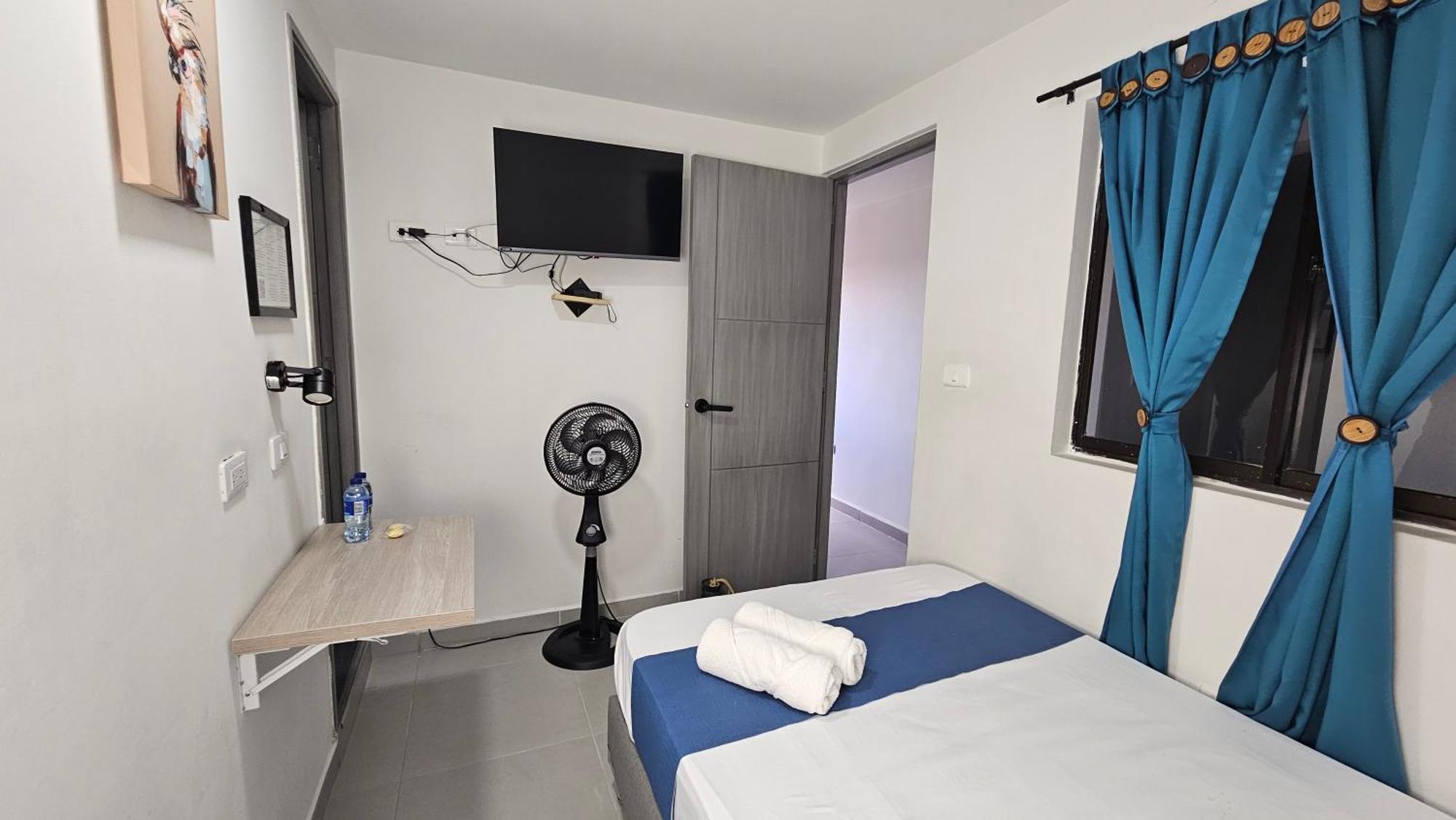 Andaliving Campo Valdes Hospedaje Medellin Ngoại thất bức ảnh