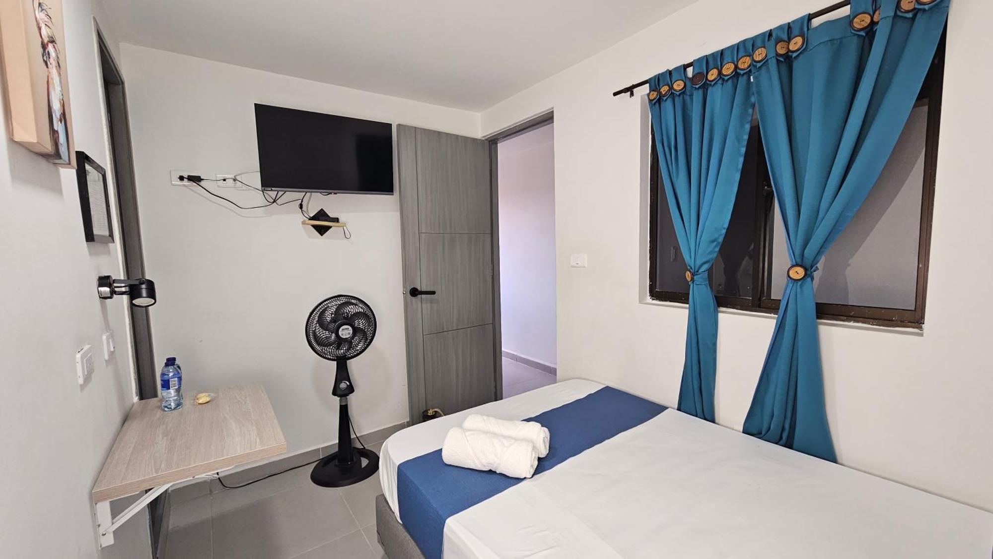 Andaliving Campo Valdes Hospedaje Medellin Ngoại thất bức ảnh