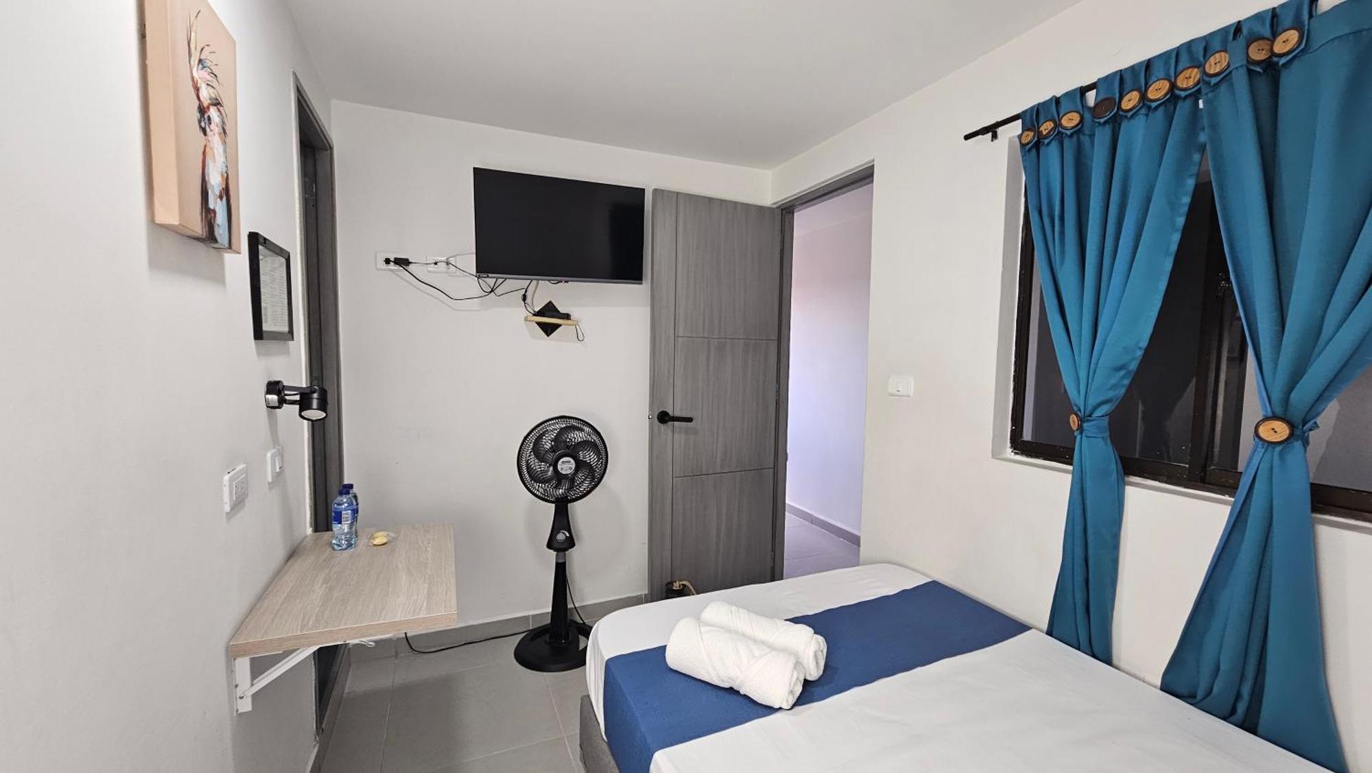 Andaliving Campo Valdes Hospedaje Medellin Ngoại thất bức ảnh